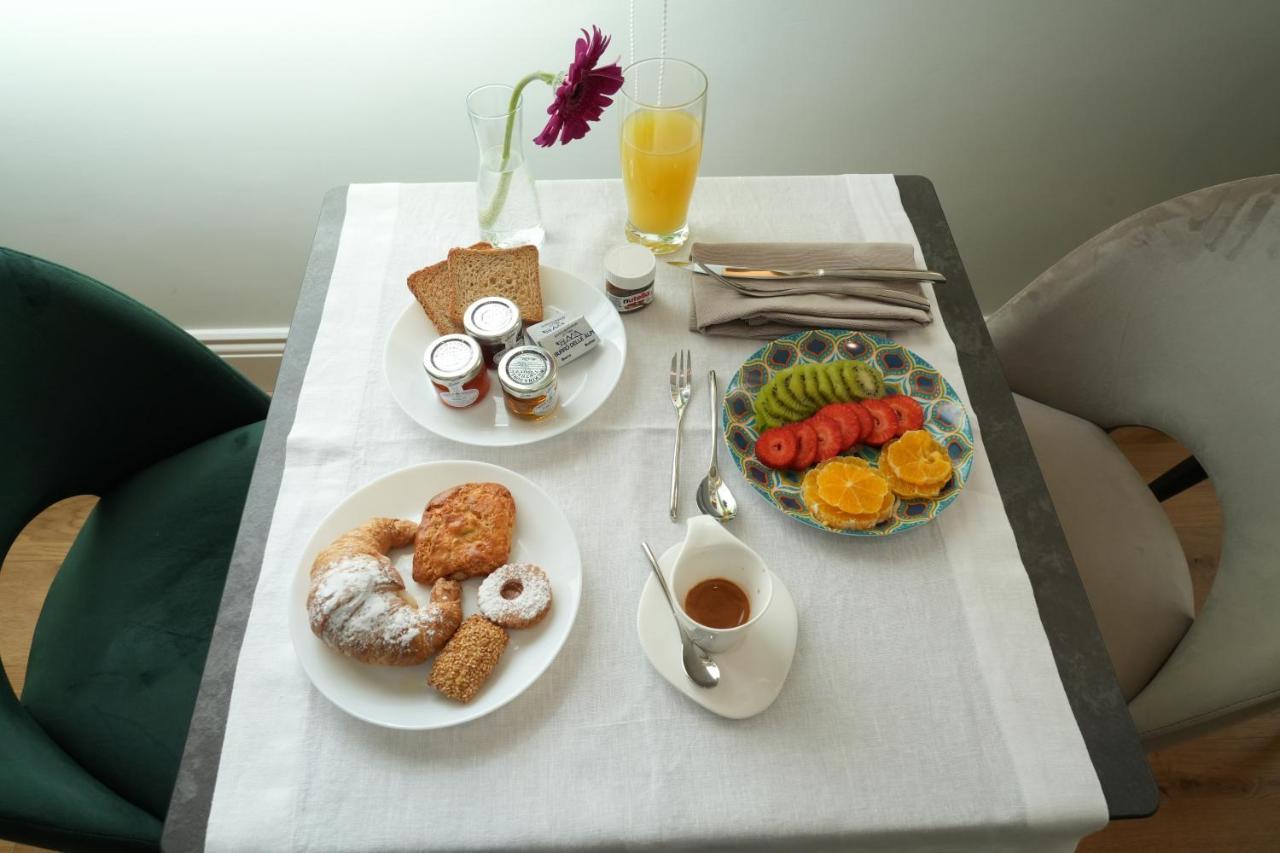 Jolly Charme Suite Messina Bagian luar foto